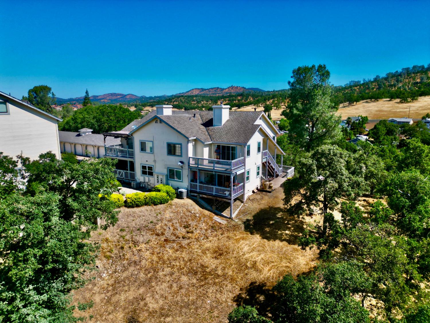 454 Hilltop Estates Dr, Copperopolis, CA 95228