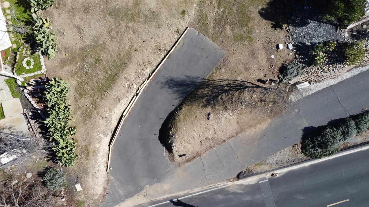 605 Poker Flat Rd, Copperopolis, CA 95228