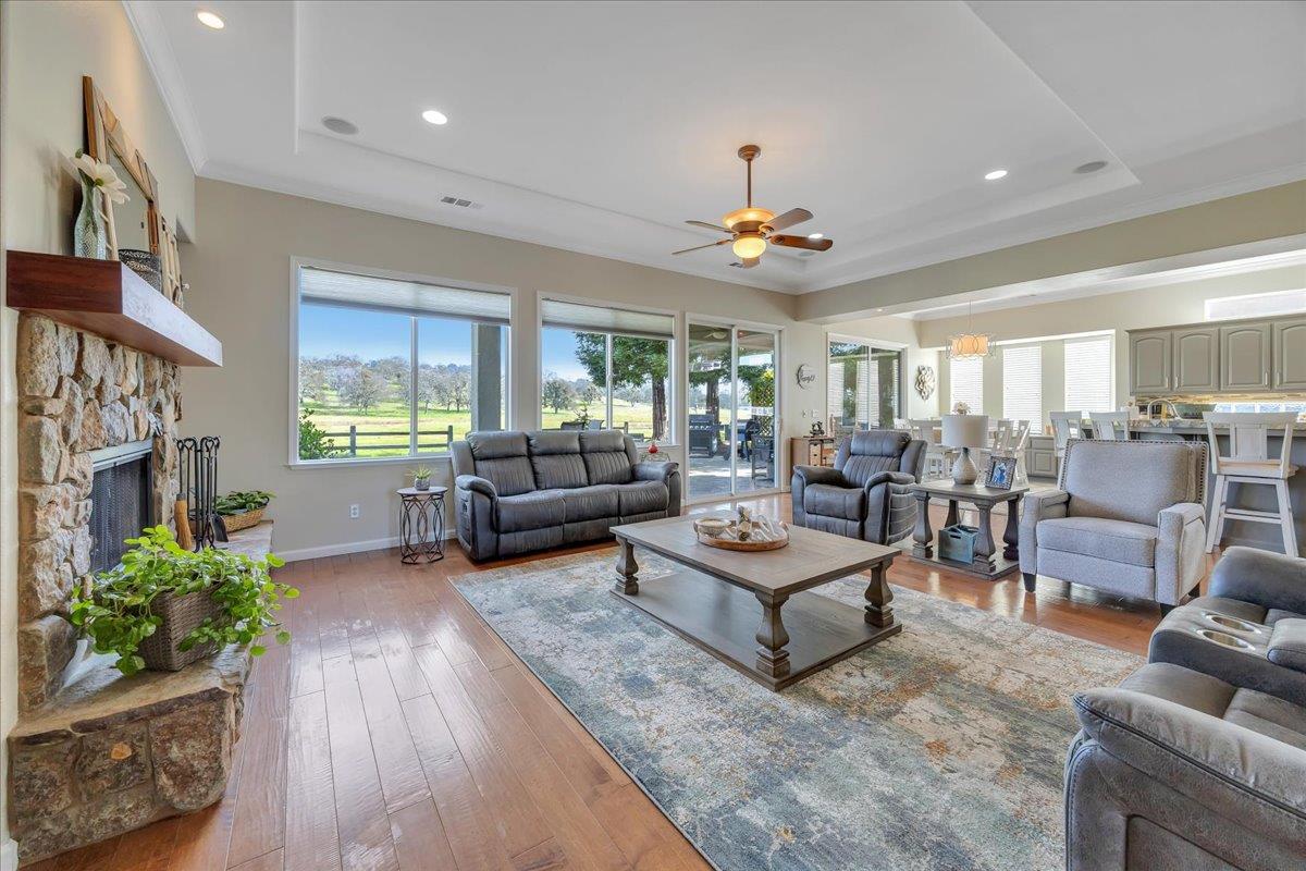 300 Rock Ridge Ln Ln, Copperopolis, CA 95228