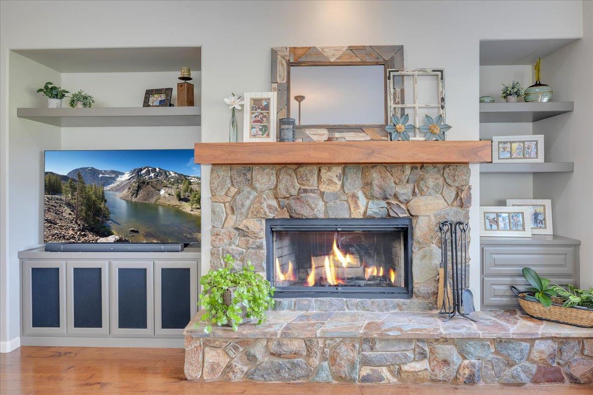 300 Rock Ridge Ln Ln, Copperopolis, CA 95228