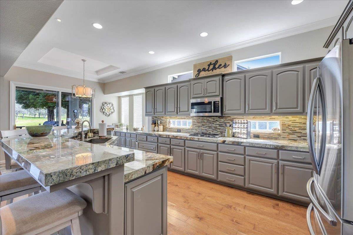 300 Rock Ridge Ln Ln, Copperopolis, CA 95228