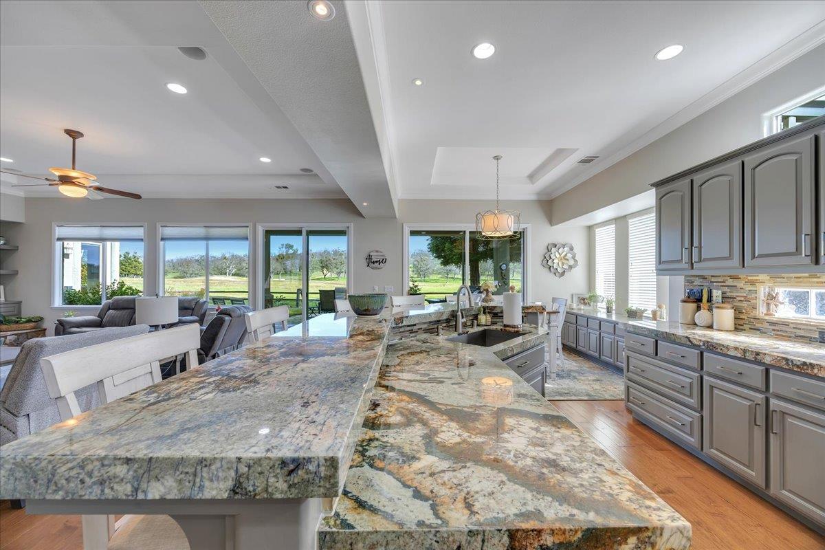 300 Rock Ridge Ln Ln, Copperopolis, CA 95228