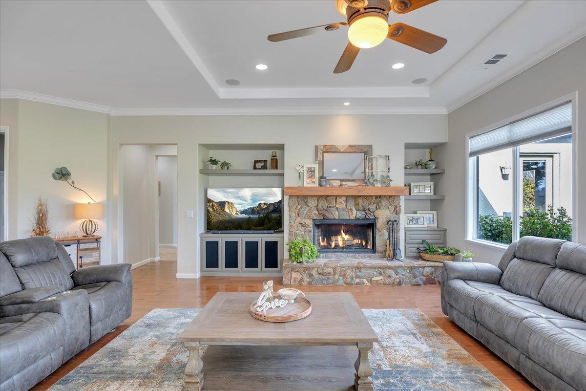 300 Rock Ridge Ln Ln, Copperopolis, CA 95228