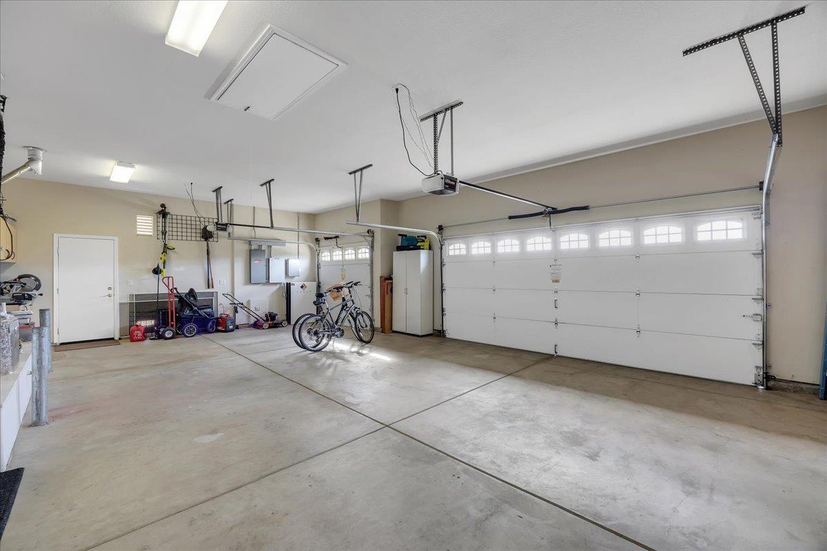 300 Rock Ridge Ln Ln, Copperopolis, CA 95228