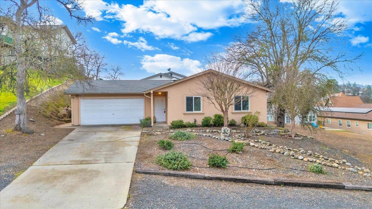 342 Poker Flat Rd, Copperopolis, CA 95228