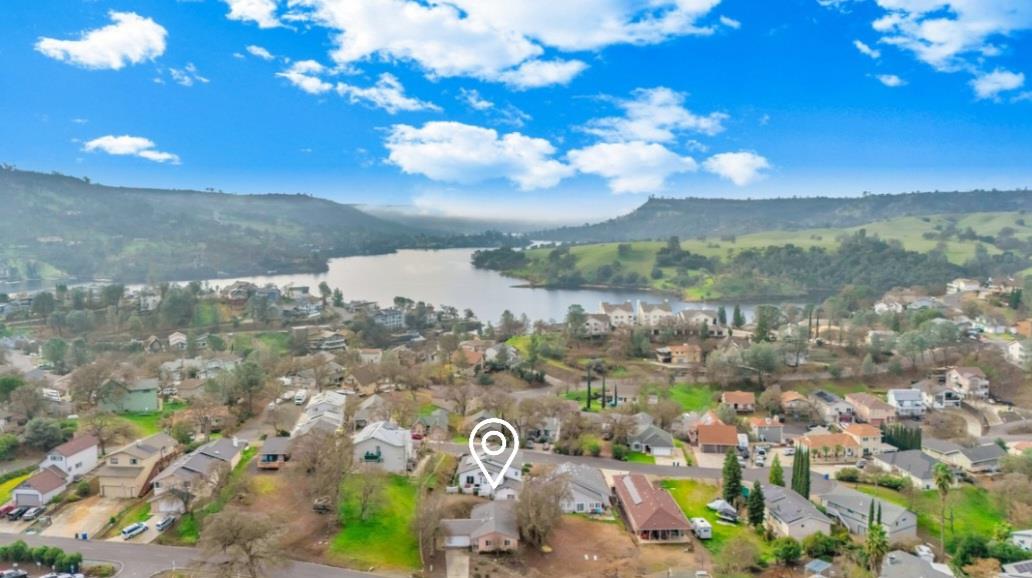 342 Poker Flat Rd, Copperopolis, CA 95228