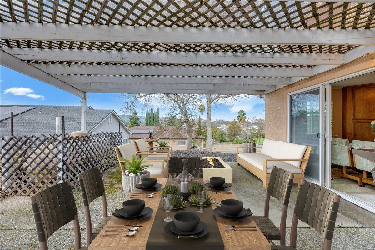 342 Poker Flat Rd, Copperopolis, CA 95228