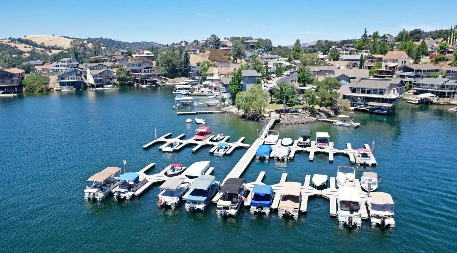 342 Poker Flat Rd, Copperopolis, CA 95228