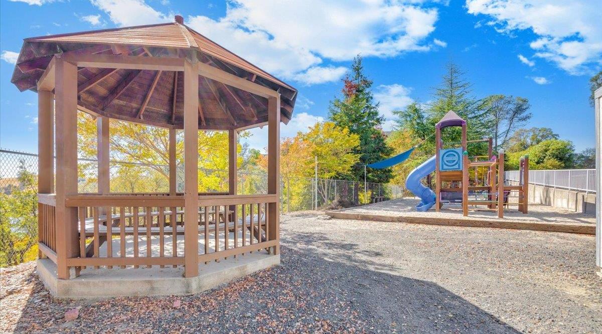 342 Poker Flat Rd, Copperopolis, CA 95228