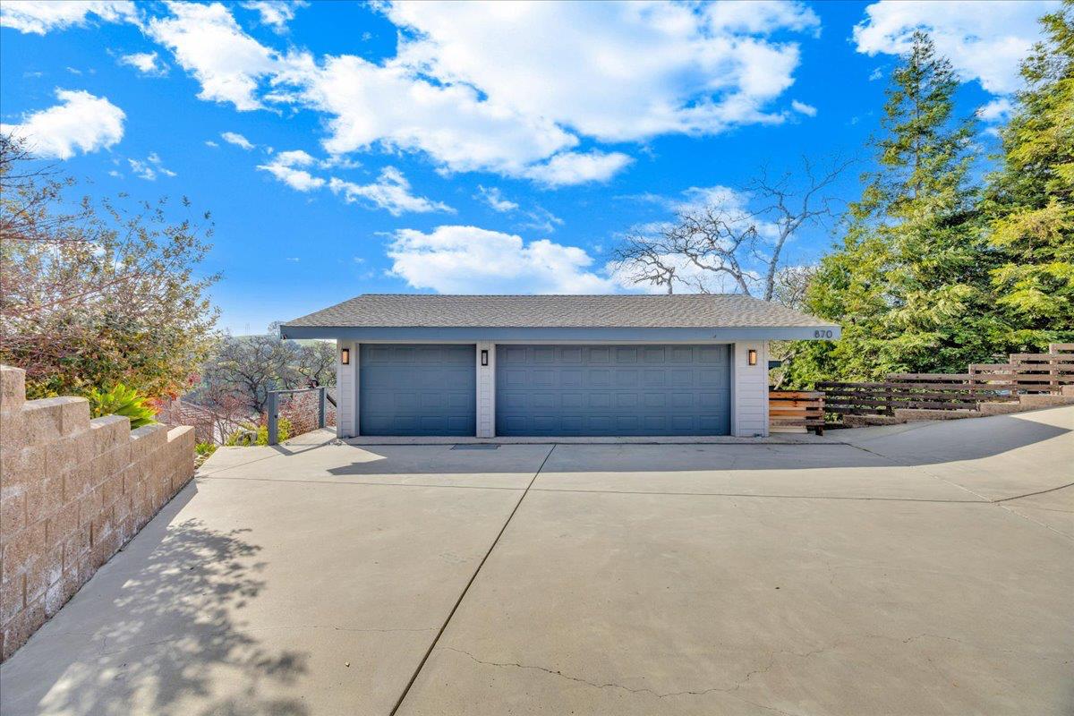 870 Bret Harte Dr, Copperopolis, CA 95228