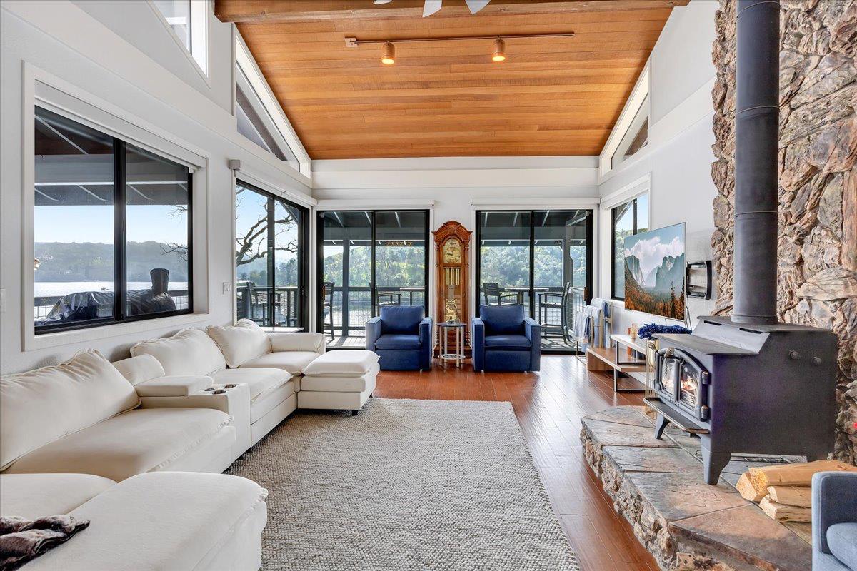 870 Bret Harte Dr, Copperopolis, CA 95228