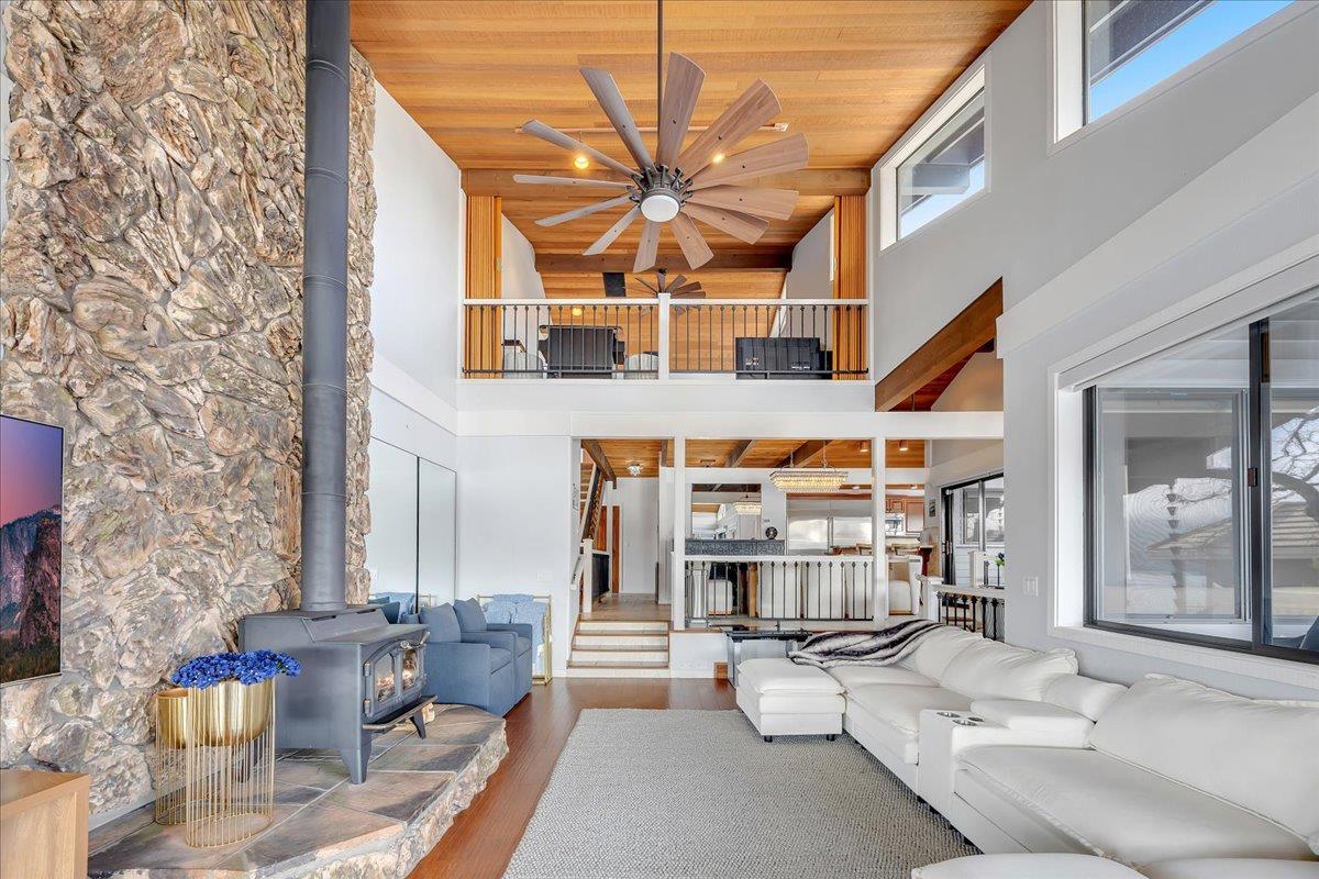 870 Bret Harte Dr, Copperopolis, CA 95228