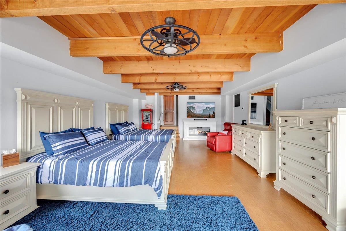 870 Bret Harte Dr, Copperopolis, CA 95228