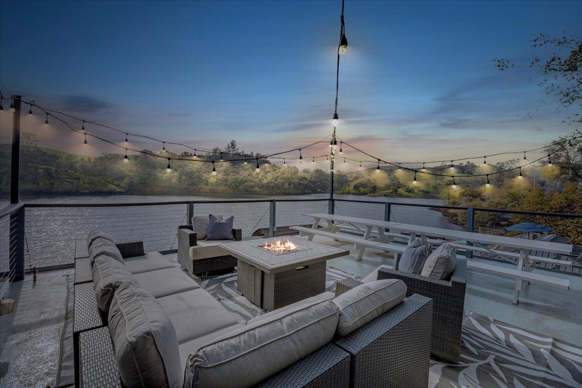 870 Bret Harte Dr, Copperopolis, CA 95228