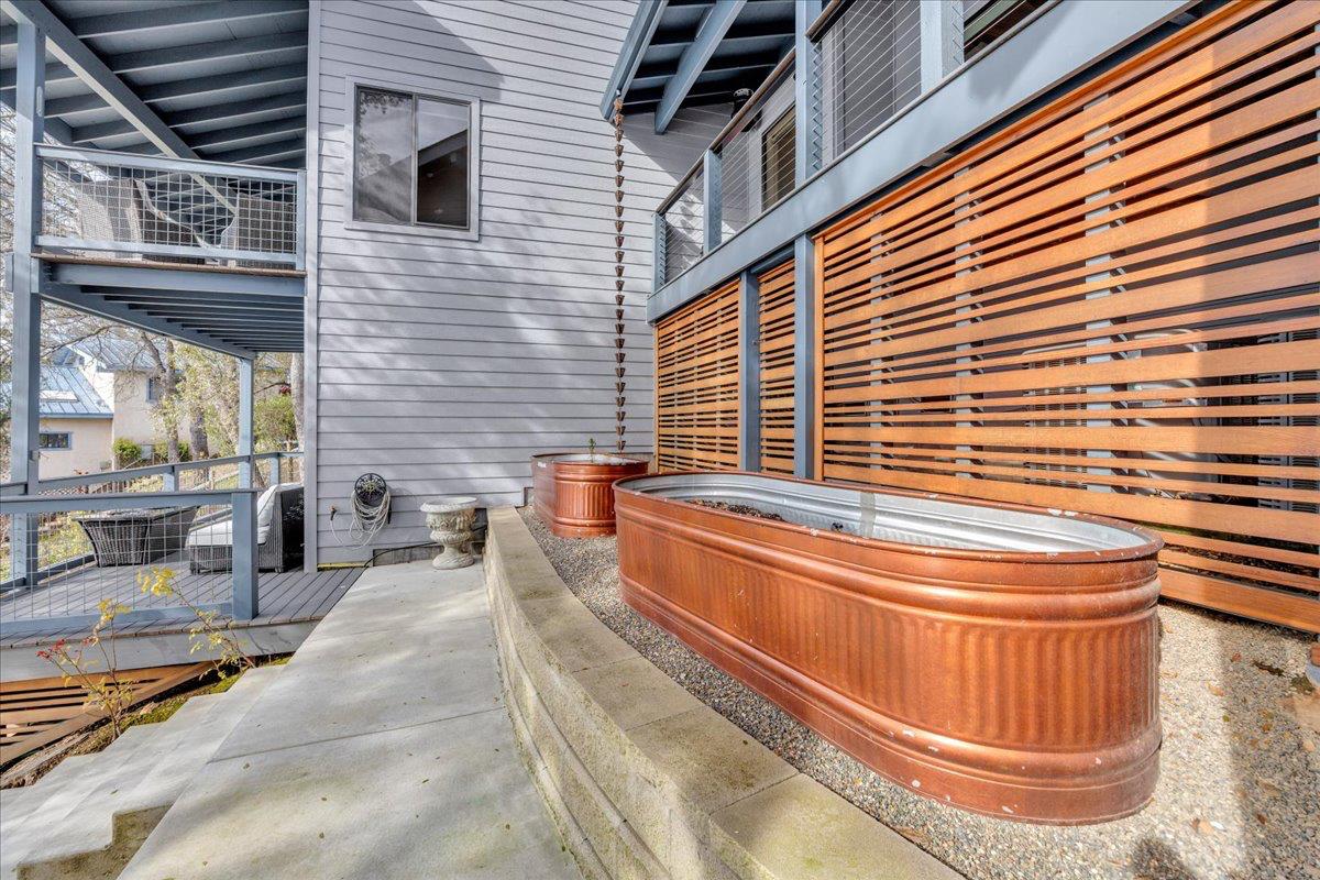 870 Bret Harte Dr, Copperopolis, CA 95228