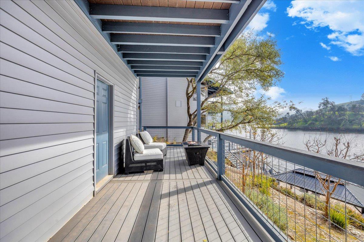 870 Bret Harte Dr, Copperopolis, CA 95228