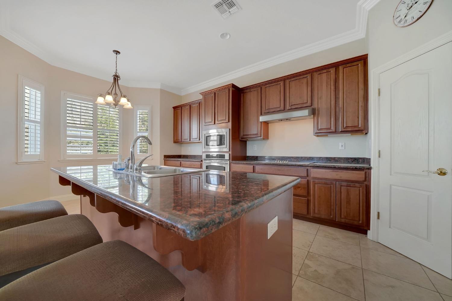 66 Argonaut Dr, Copperopolis, CA 95228