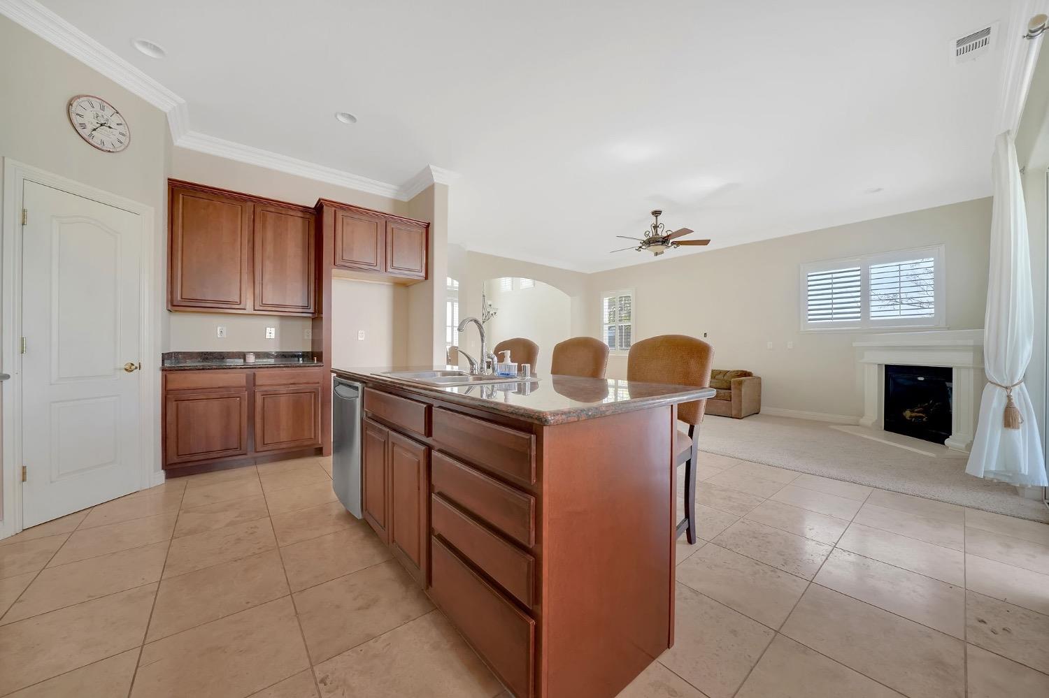 66 Argonaut Dr, Copperopolis, CA 95228