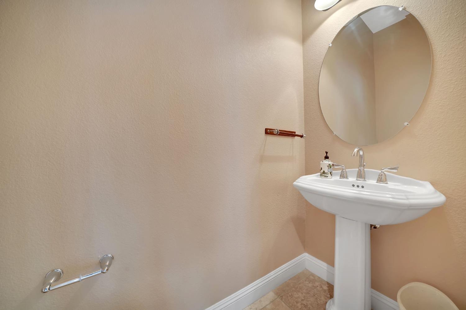 66 Argonaut Dr, Copperopolis, CA 95228