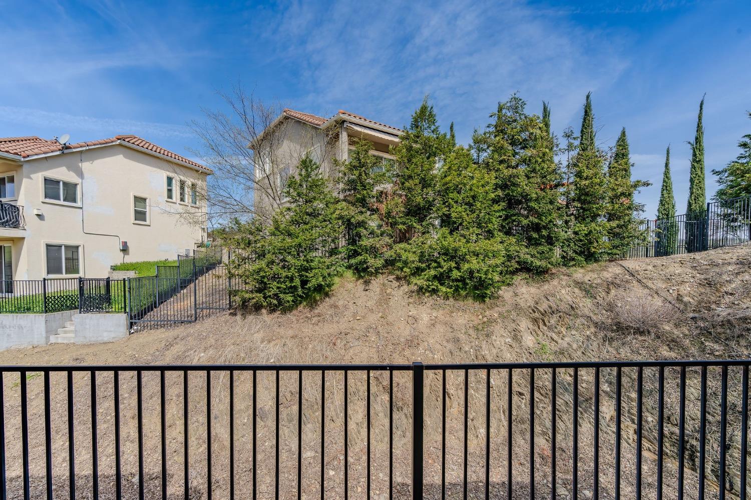 66 Argonaut Dr, Copperopolis, CA 95228