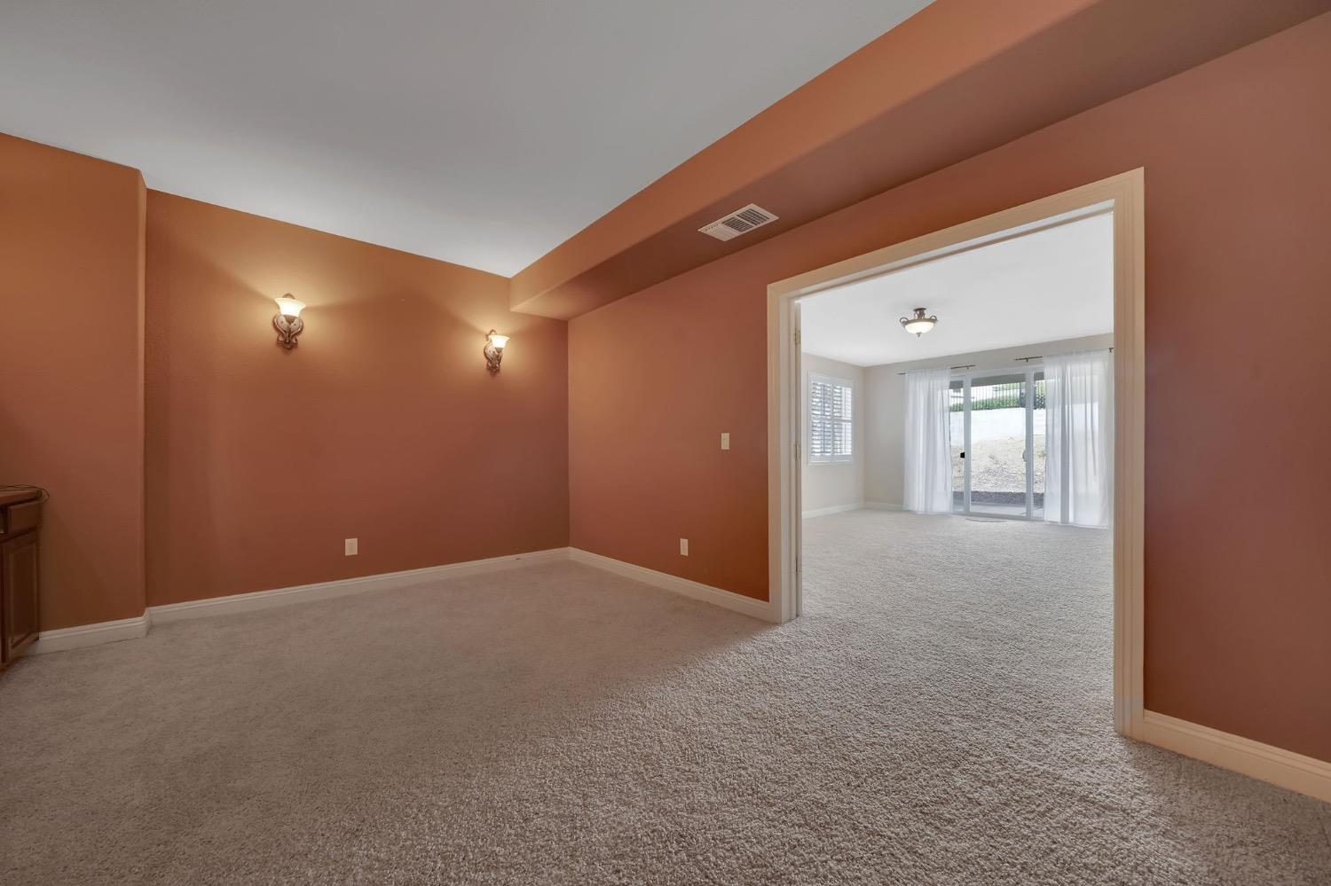 66 Argonaut Dr, Copperopolis, CA 95228