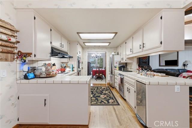 6479 N Blosser, Fresno, CA 93711