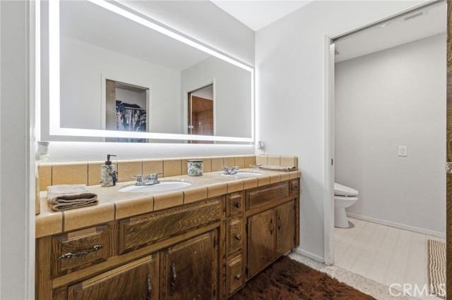 6479 N Blosser, Fresno, CA 93711