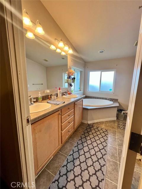 3138 W Dakota Ave #194, Fresno, CA 93722