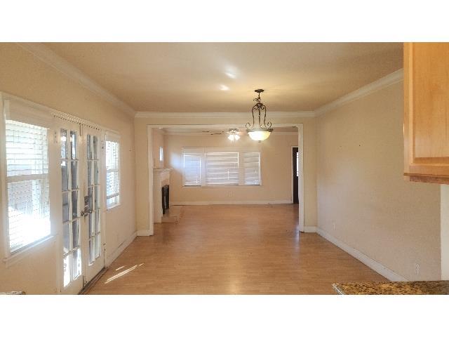 718 E Clinton Ave, Fresno, CA 93704