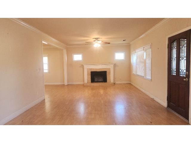 718 E Clinton Ave, Fresno, CA 93704