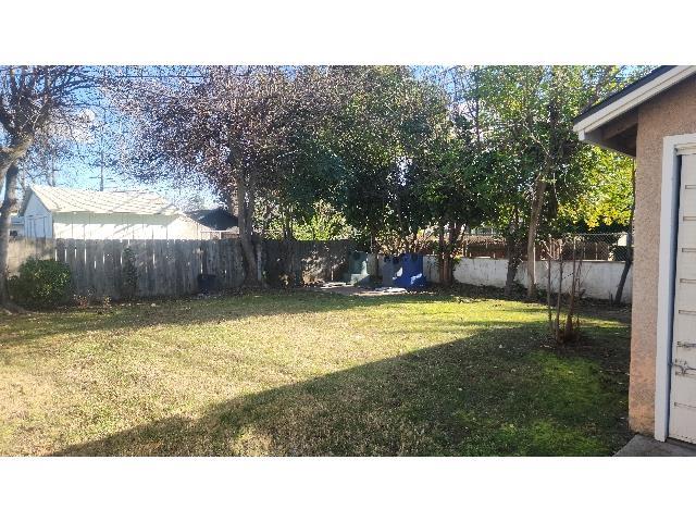 718 E Clinton Ave, Fresno, CA 93704