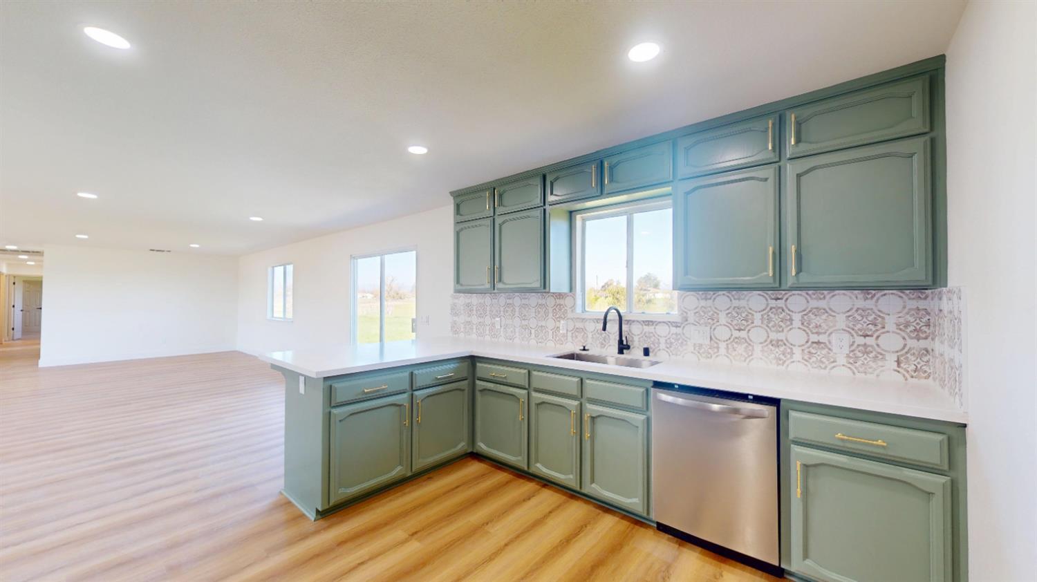 16363 Paula Rd, Madera, CA 93636