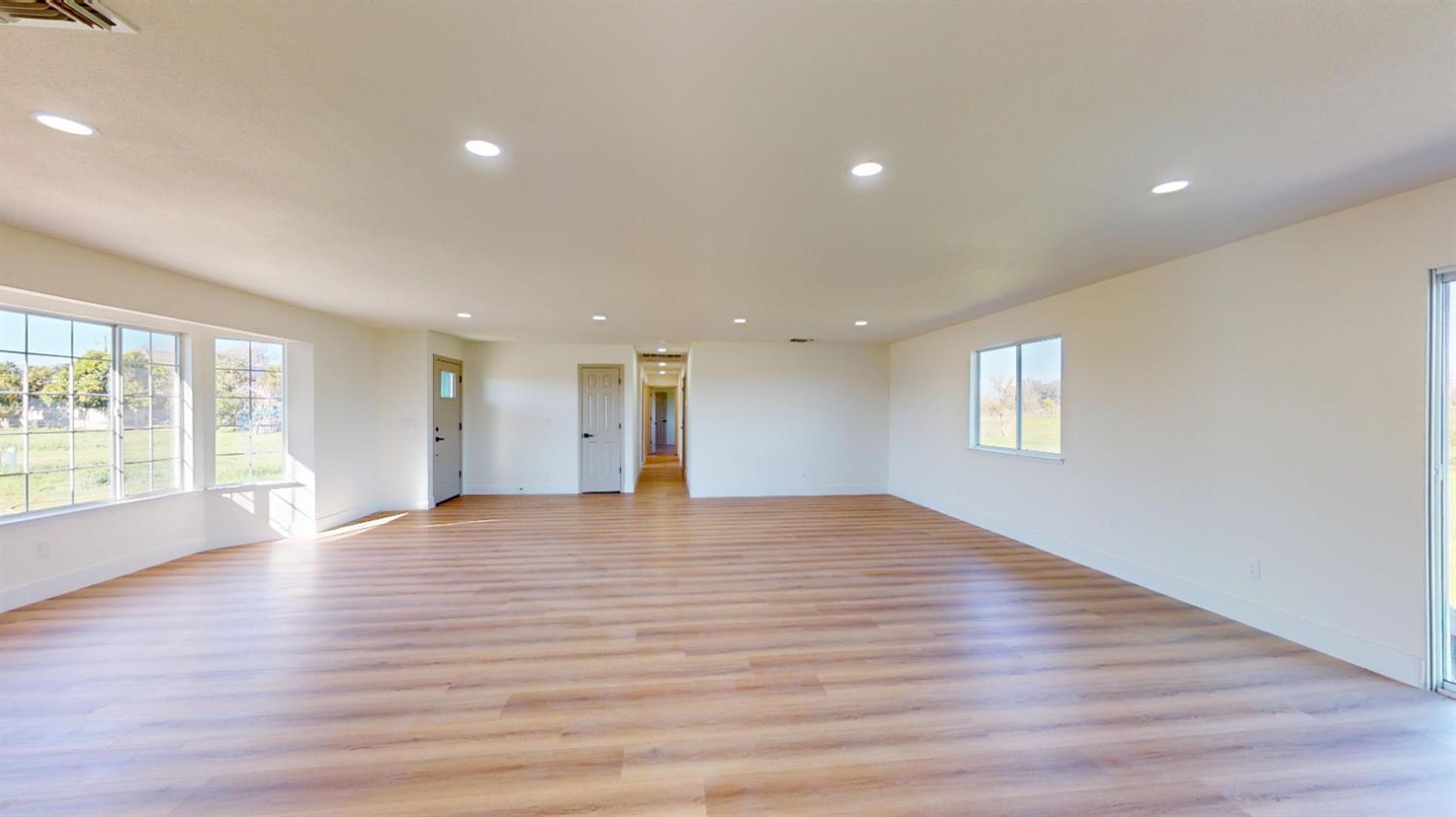16363 Paula Rd, Madera, CA 93636