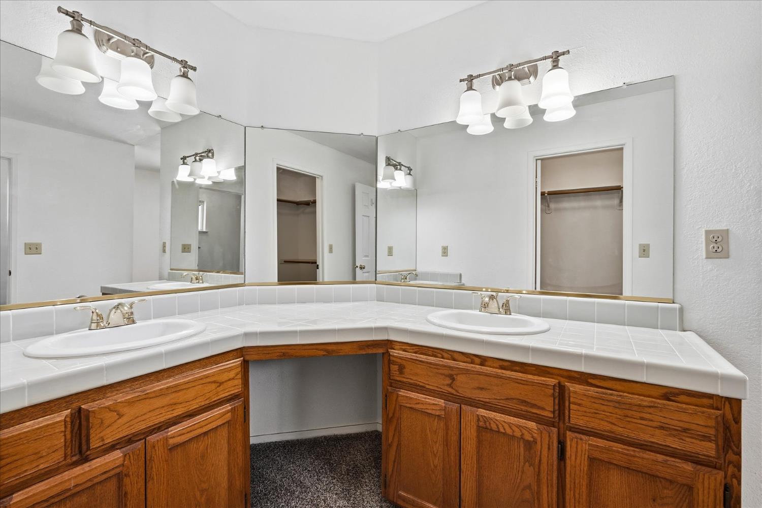30917 N Dome Dr, Coarsegold, CA 93614