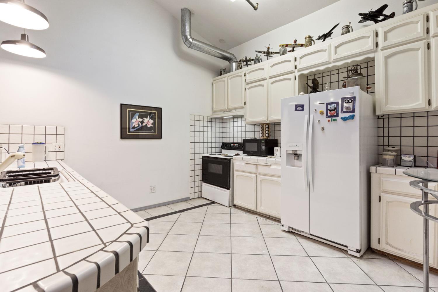922 Van Ness Ave, Fresno, CA 93721