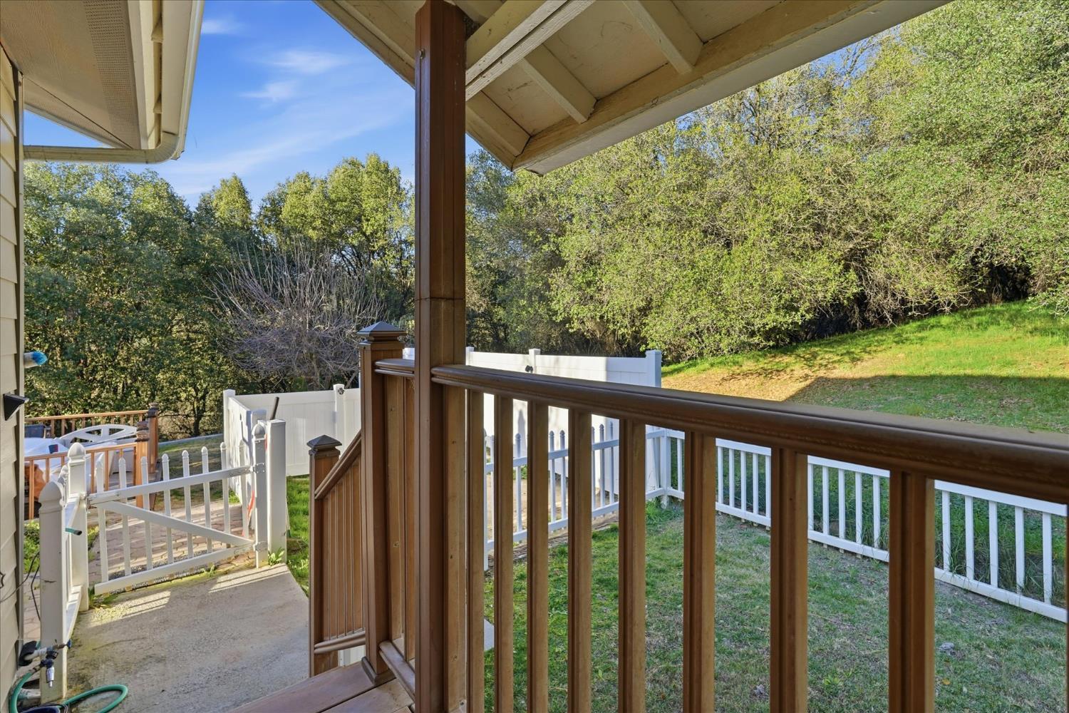 40182 Alerna Way, Oakhurst, CA 93644