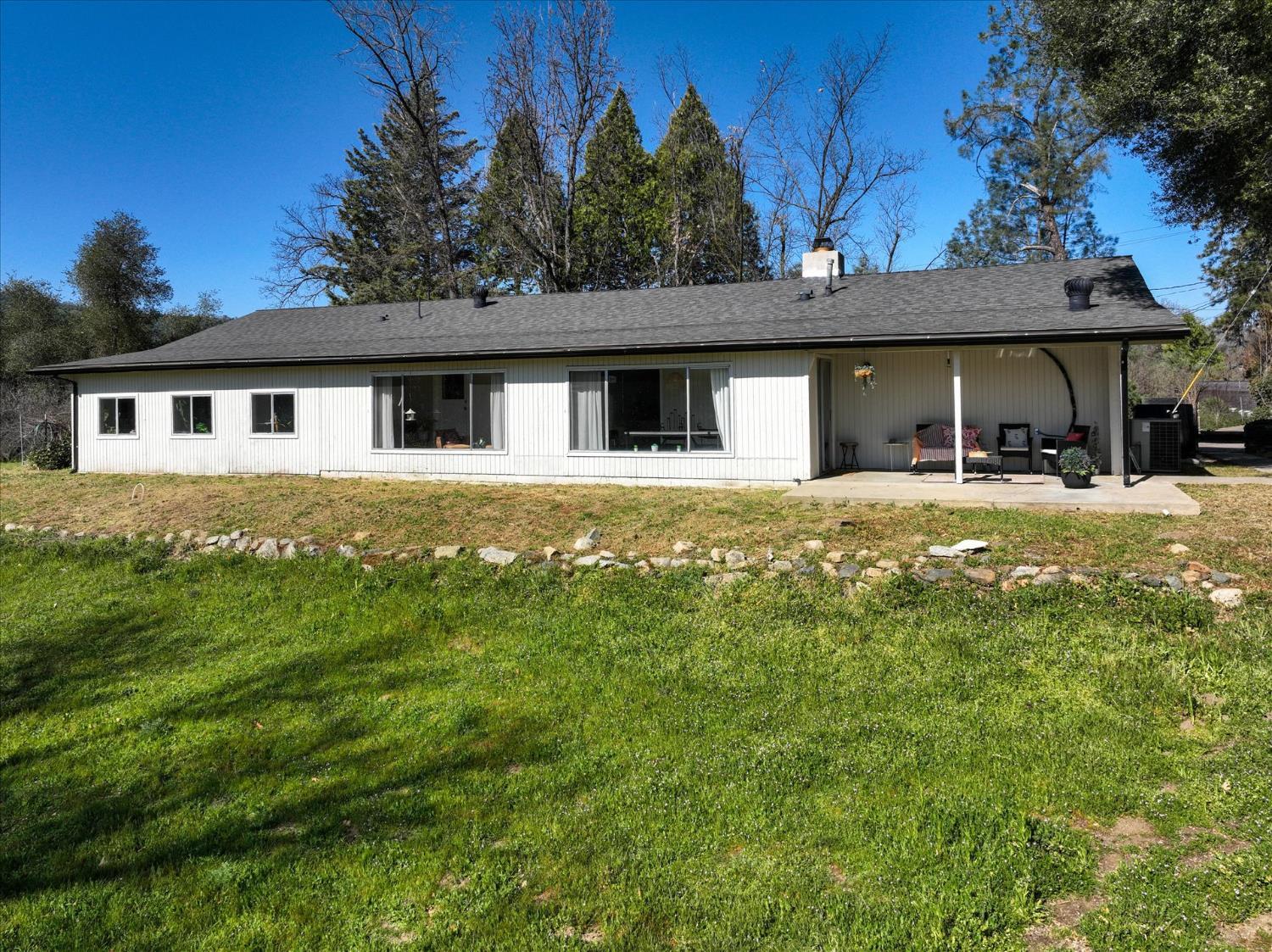 45430 Lauri Ln, Oakhurst, CA 93644