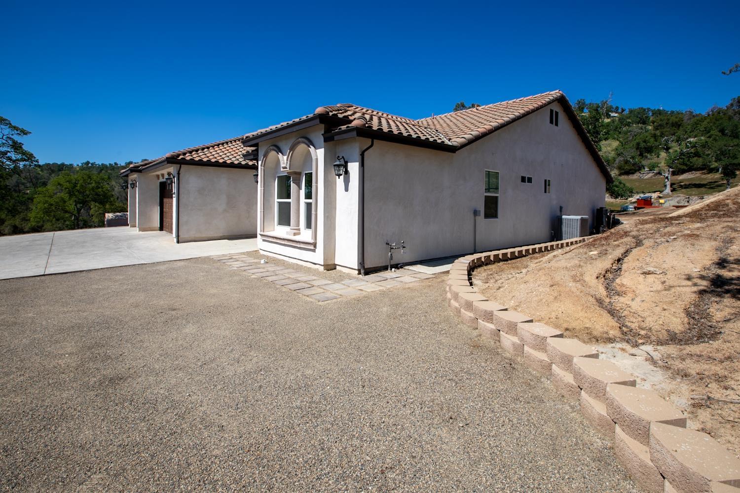29200 Acorn Ct, Coarsegold, CA 93614
