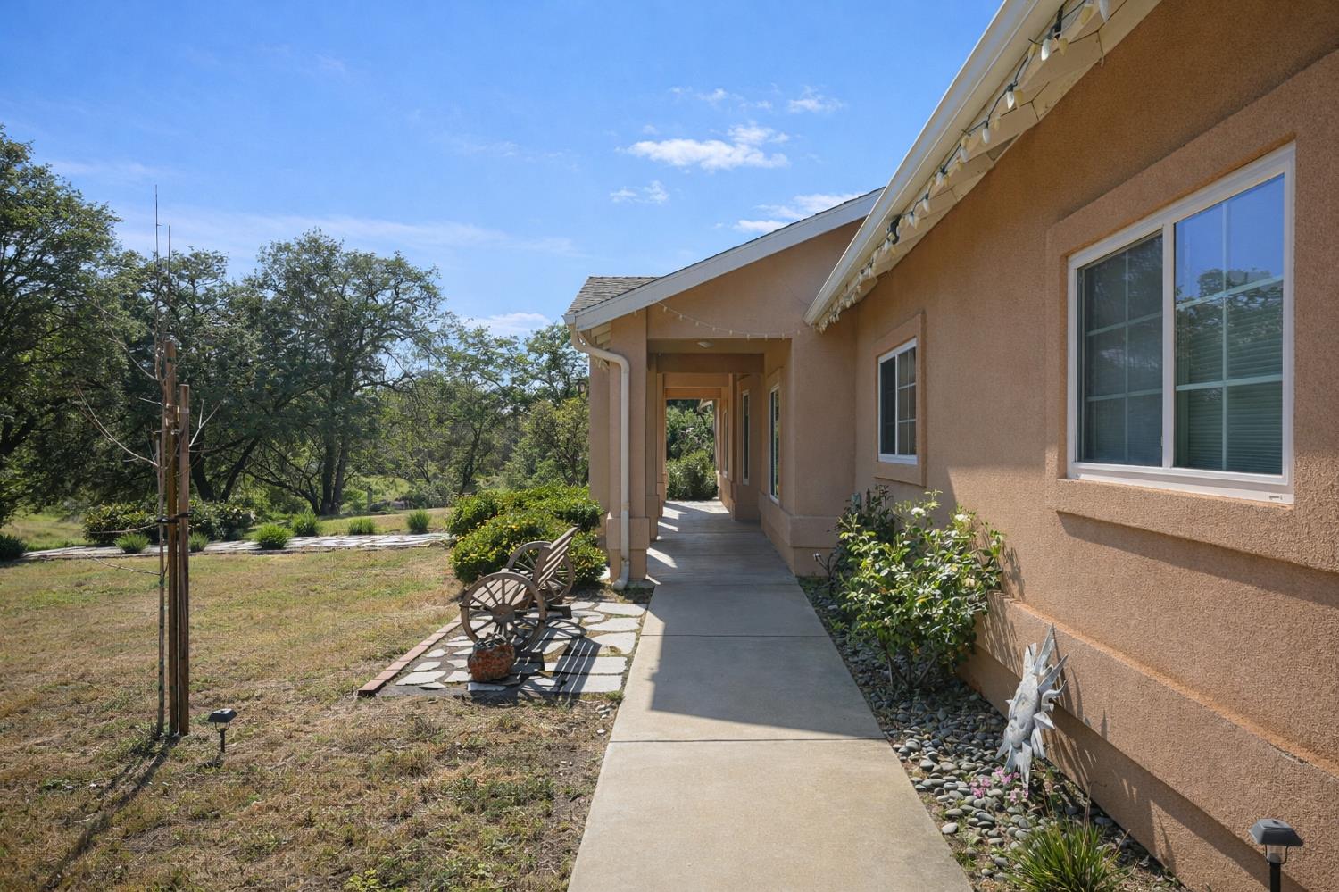 41121 Long Hollow Dr, Coarsegold, CA 93614