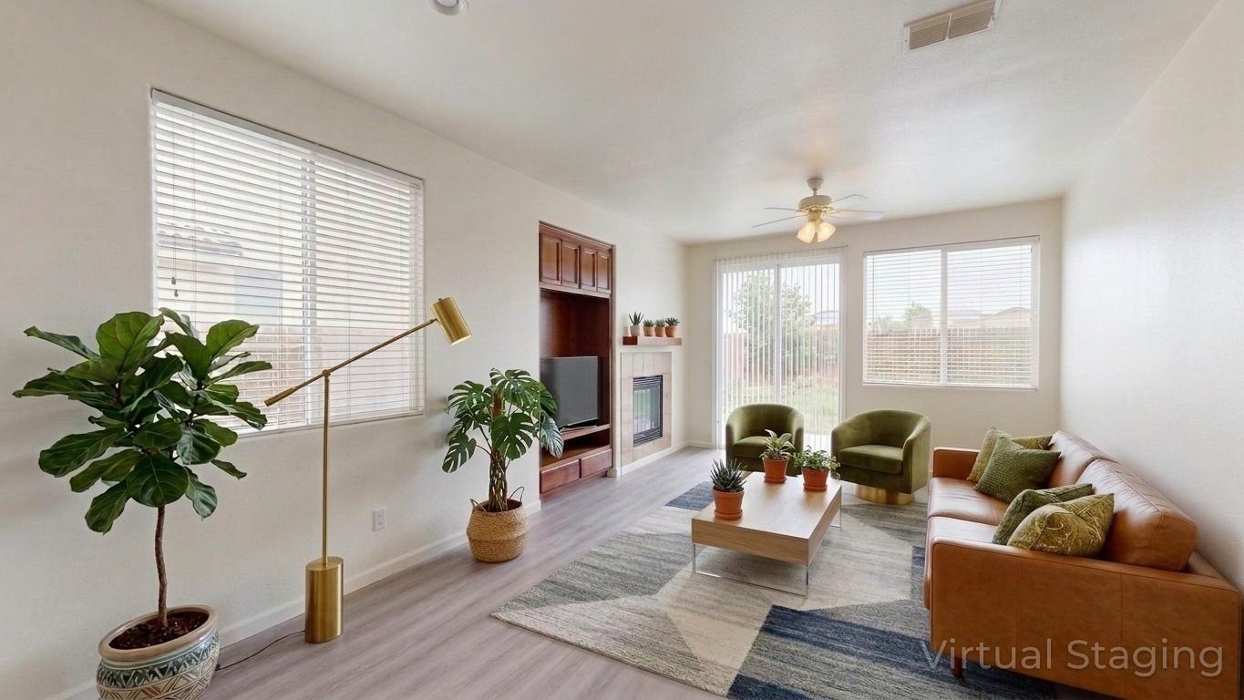 2555 S Lind Ave, Fresno, CA 93725