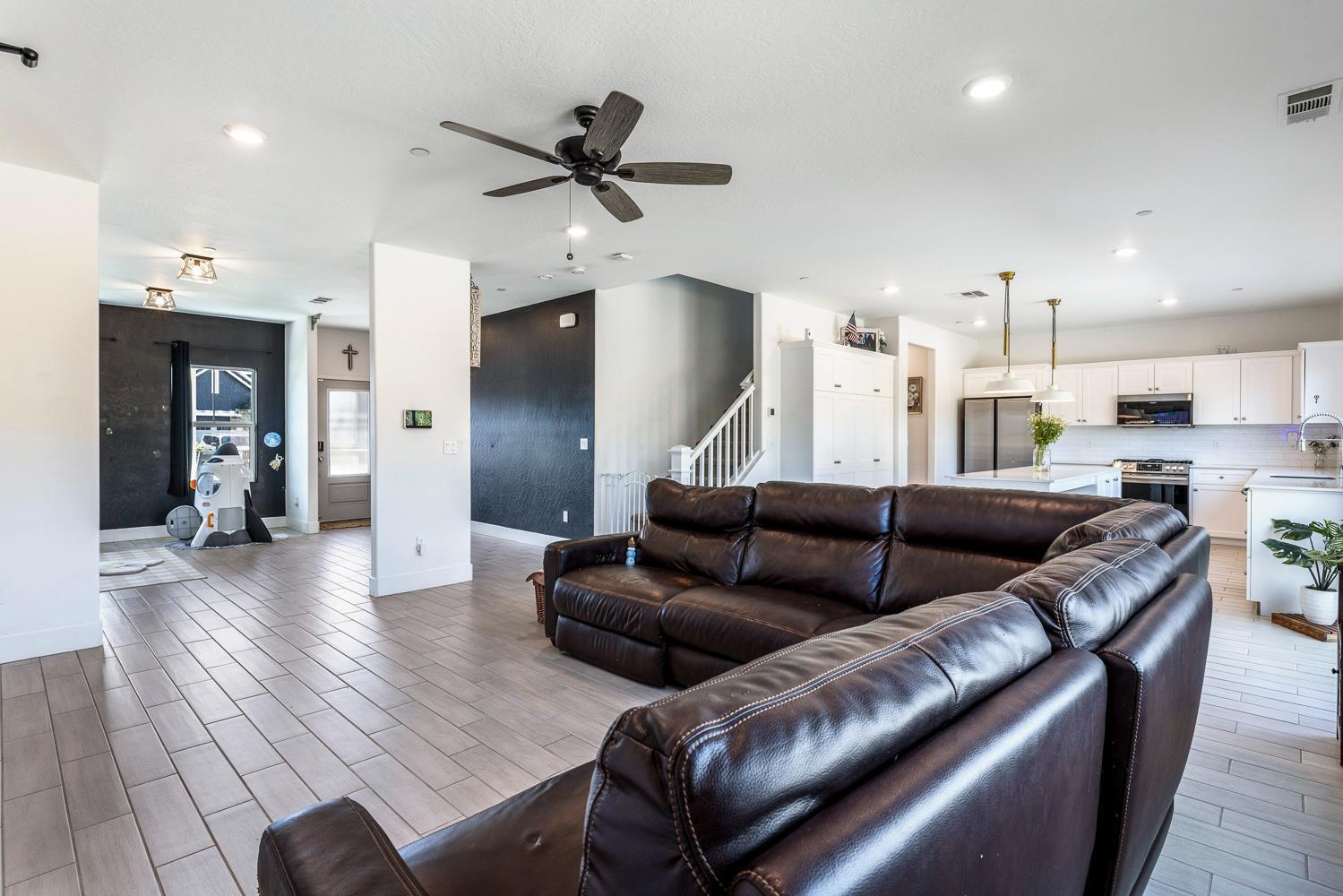 246 Huntington Ave, Madera, CA 93636