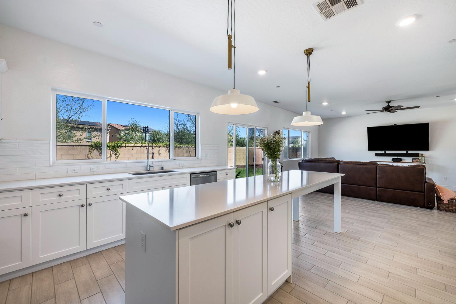 246 Huntington Ave, Madera, CA 93636