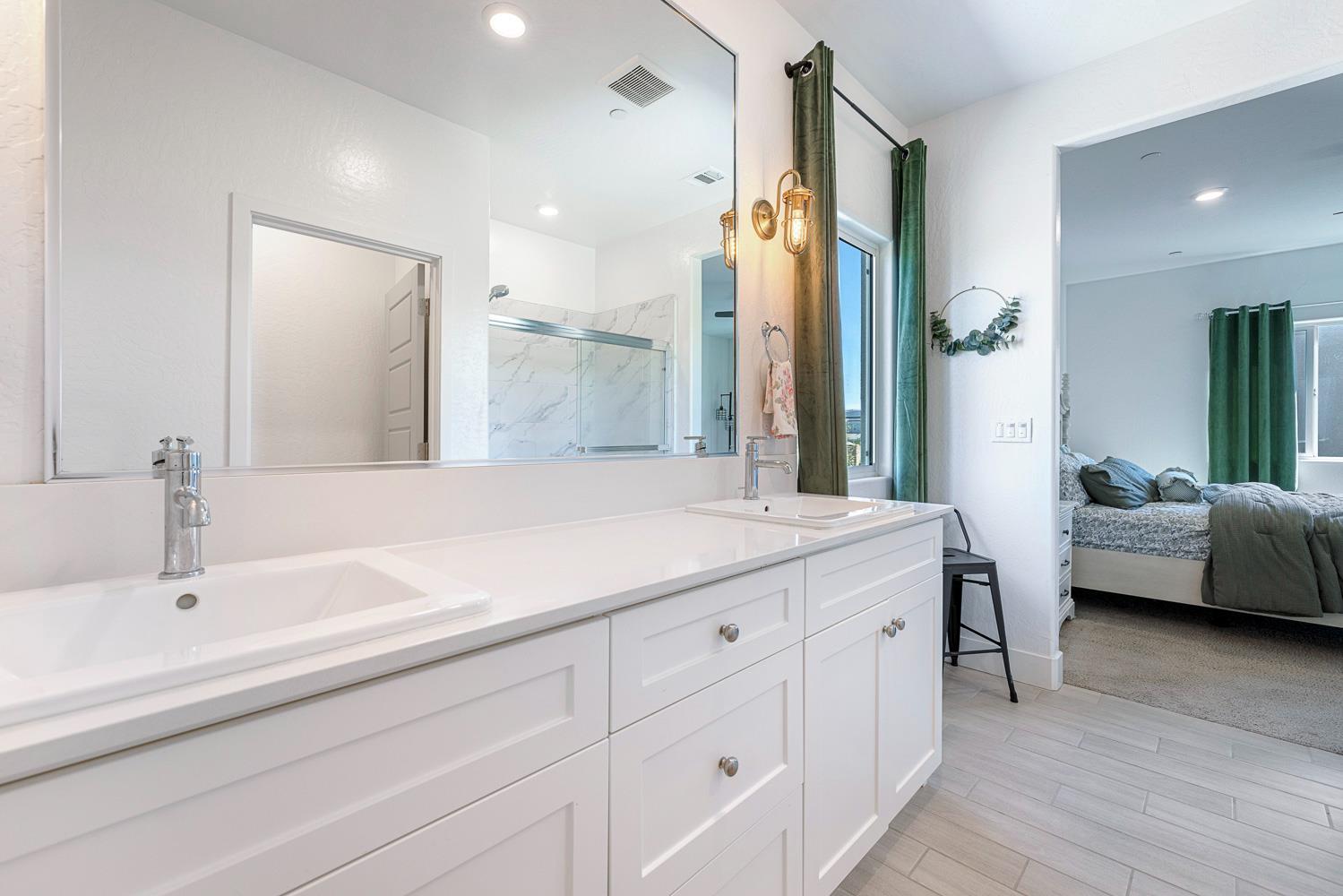 246 Huntington Ave, Madera, CA 93636