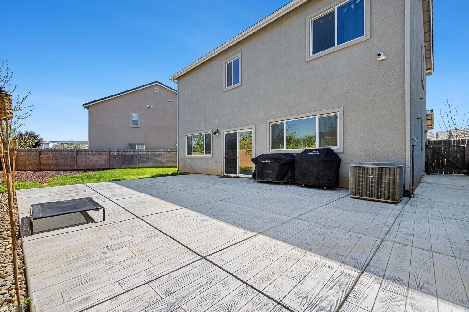 246 Huntington Ave, Madera, CA 93636