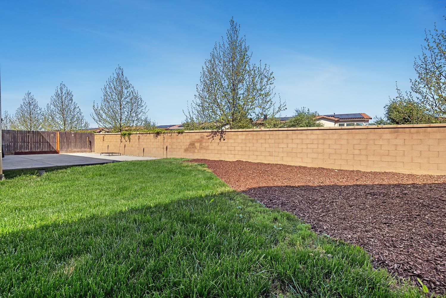246 Huntington Ave, Madera, CA 93636