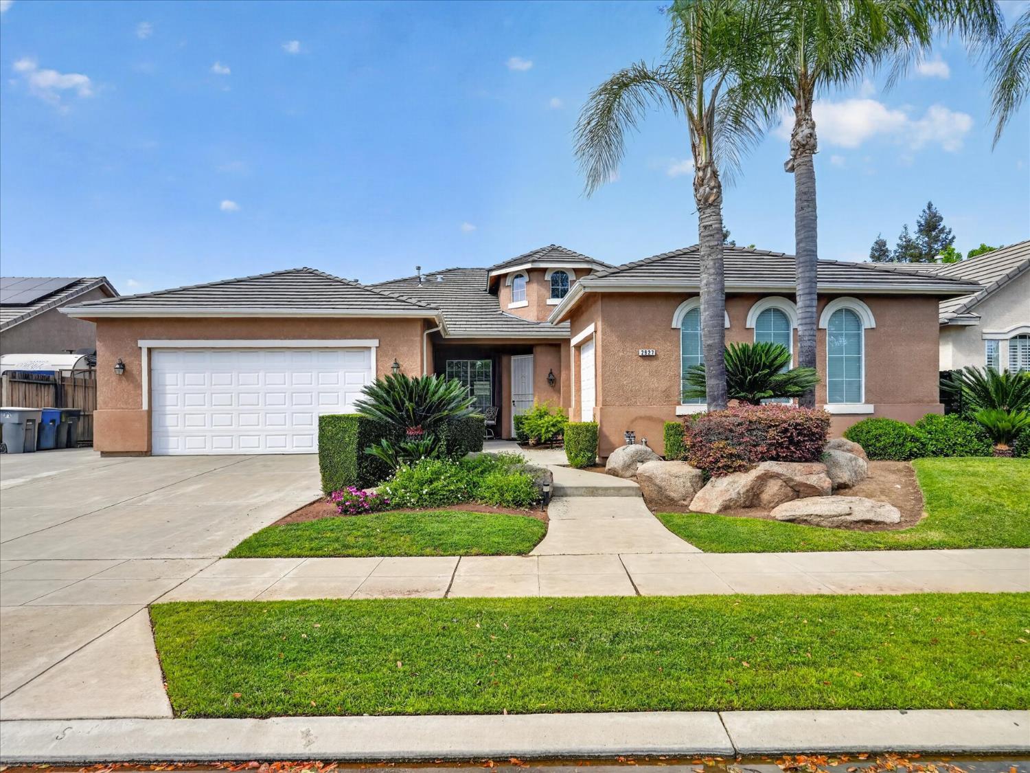 2927 Browning Ave, Clovis, CA 93611