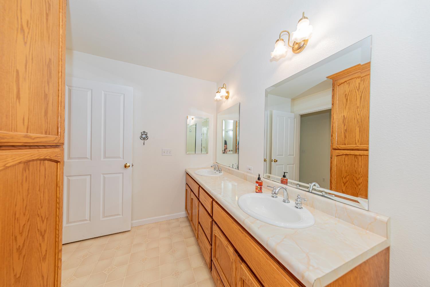 50359 Dovewood Ln, Oakhurst, CA 93644