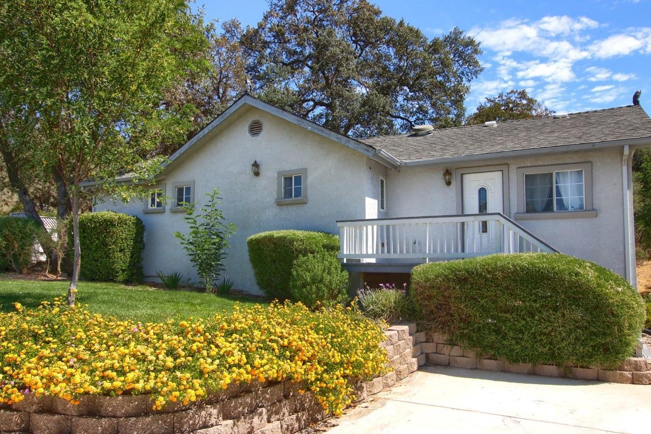 45858 Old Corral Rd, Coarsegold, CA 93614