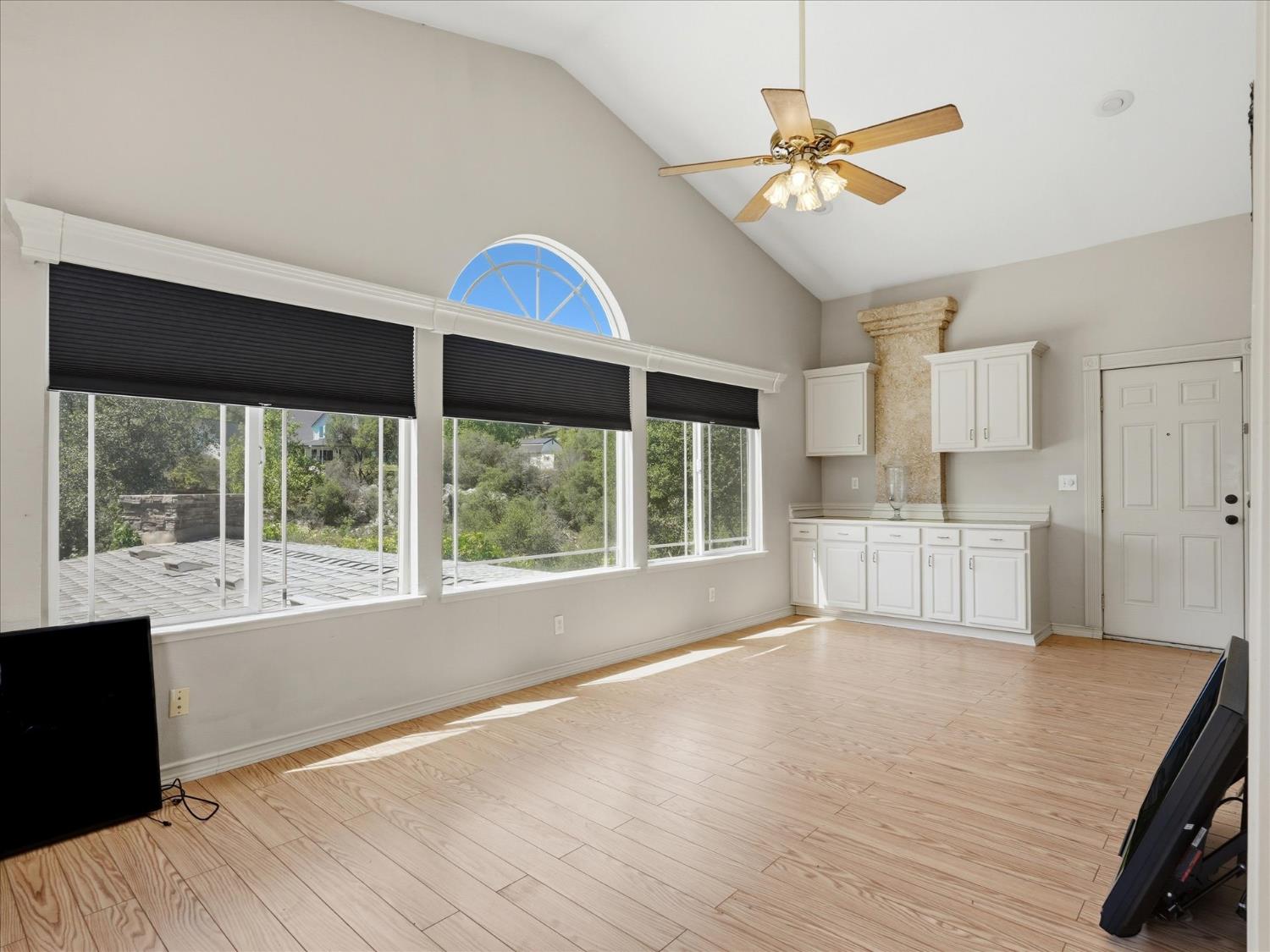 45858 Old Corral Rd, Coarsegold, CA 93614