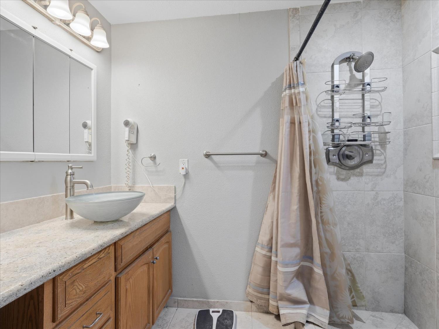 45858 Old Corral Rd, Coarsegold, CA 93614